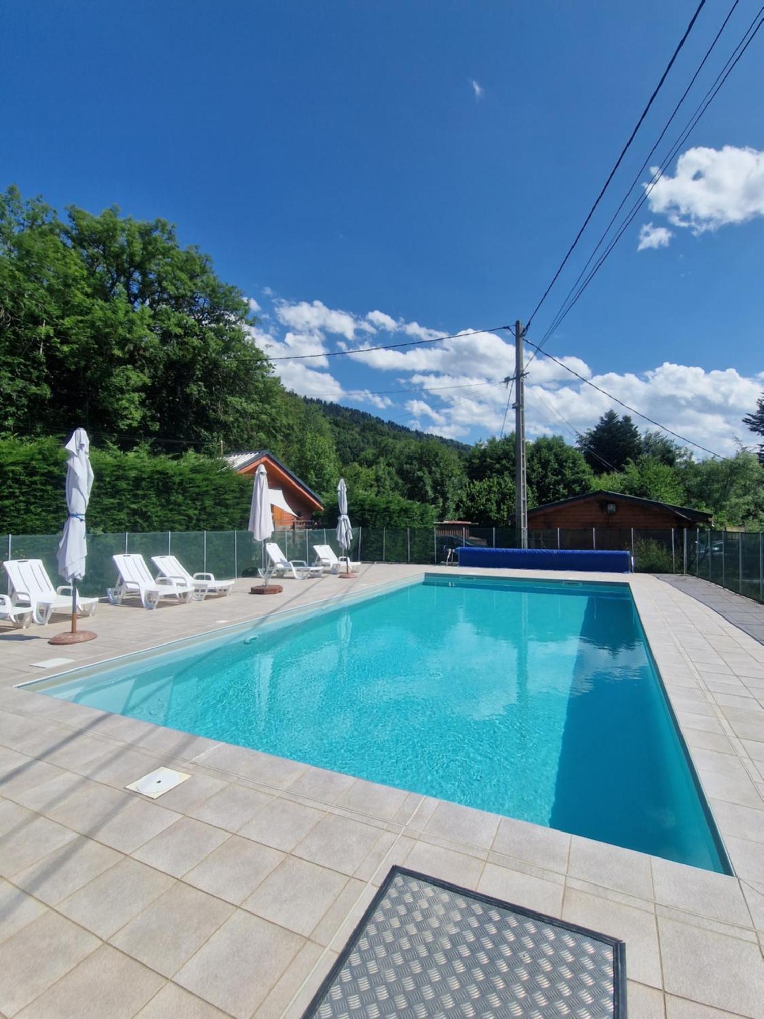 Chalet Bord De Lac Avec Piscine N2E Laffrey Exteriér fotografie