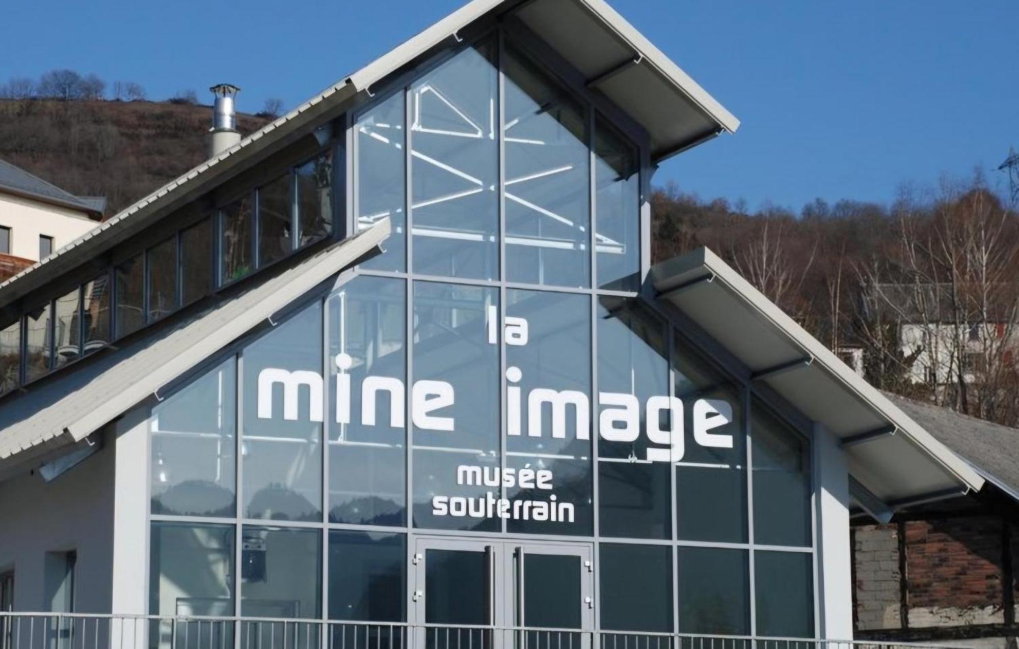 Chalet Bord De Lac Avec Piscine N2E Laffrey Exteriér fotografie